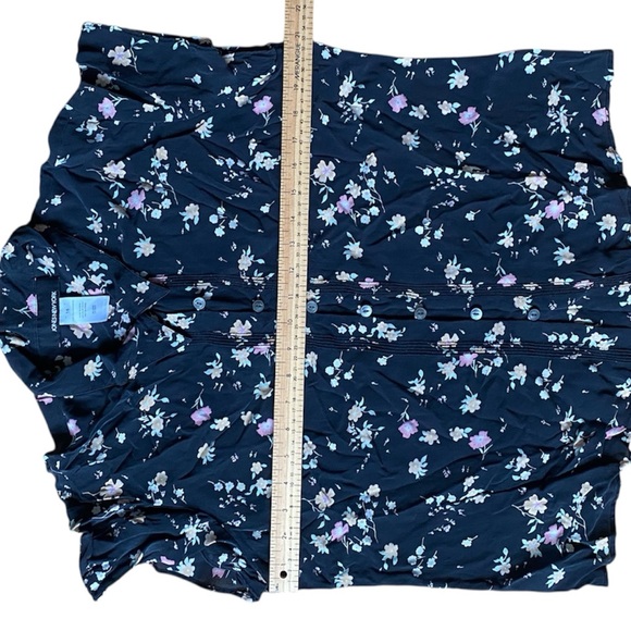 Jones New York Vintage Silk Blouse - Picture 9 of 10